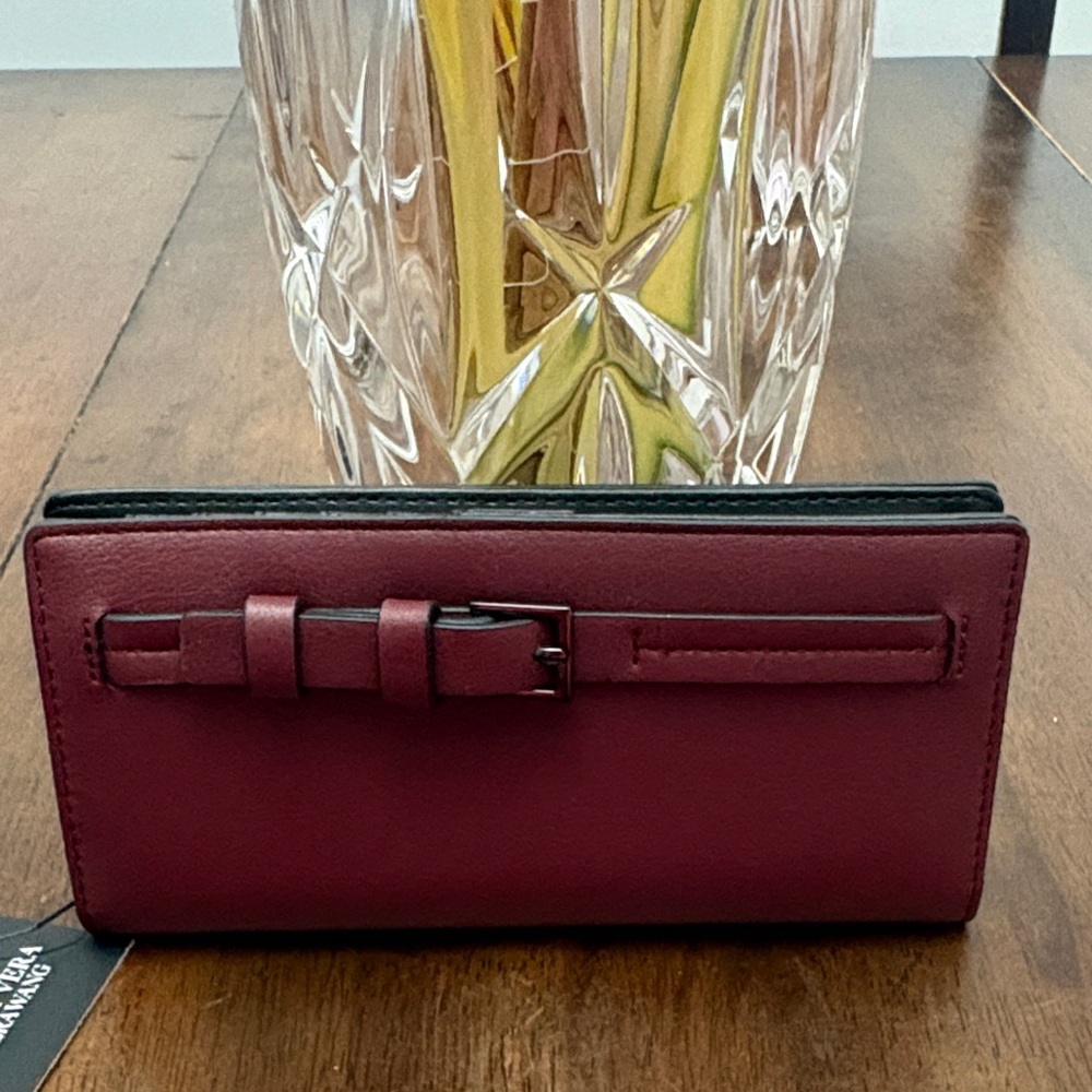 Simply Vera Wang womens walllet. New with tags. Vegan leather.